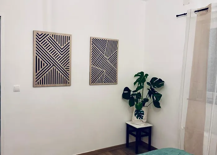 Stylish Close To Wiener Neustadt Apartment *